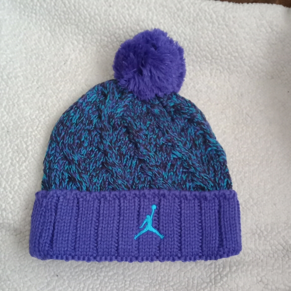 NIKE Jordan Jumpman Cable Knit Pom Beanie One Size - Picture 1 of 4